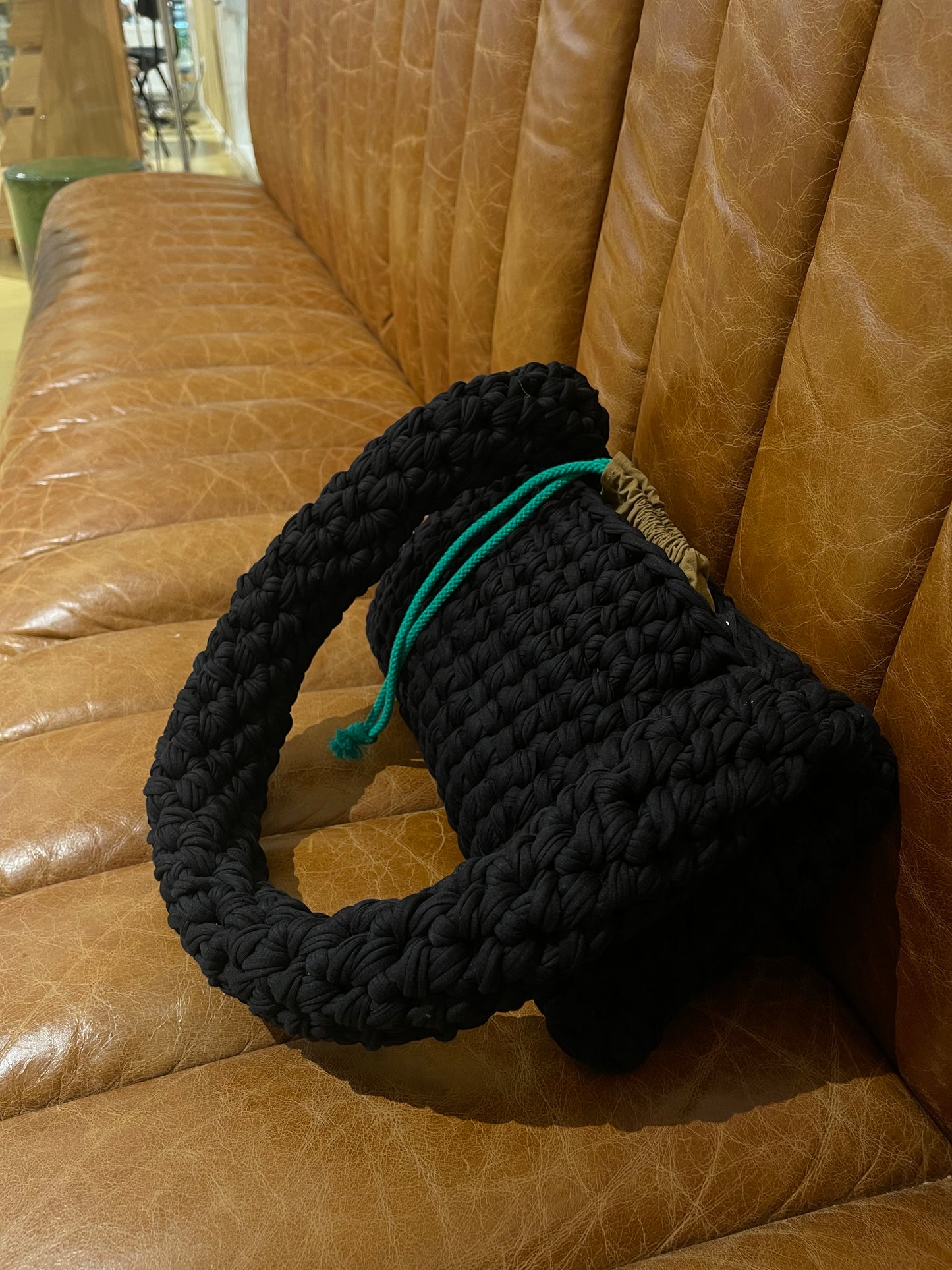 Besar bag in Black